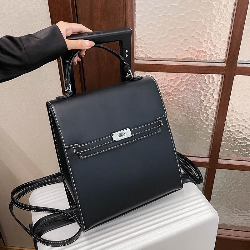 

Модная минималистичная женская сумка кроссбоди и на плечо 2025 25x9x27 cm