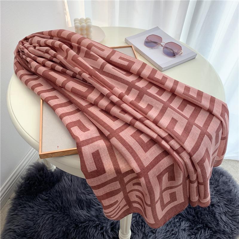 Retro temperament scarf women's spring and summer travel shawl versatile color matching cotton and linen scarf long large size headscarf new