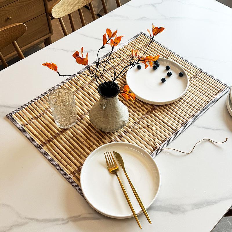 Woven Oval Placemat Nordic INS Bamboo Table Mat with Edge Binding, Heat-Resistant Dining Pad Home Restaurant Western Cuisine