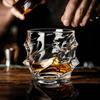 Sturm Whiskeyglas mit Wellentextur 320ml Spirituosen Tumbler für Bourbon Cocktails Blei-frei Eiskaltes Getränkeglas Elegantes Hausbar Geschenk