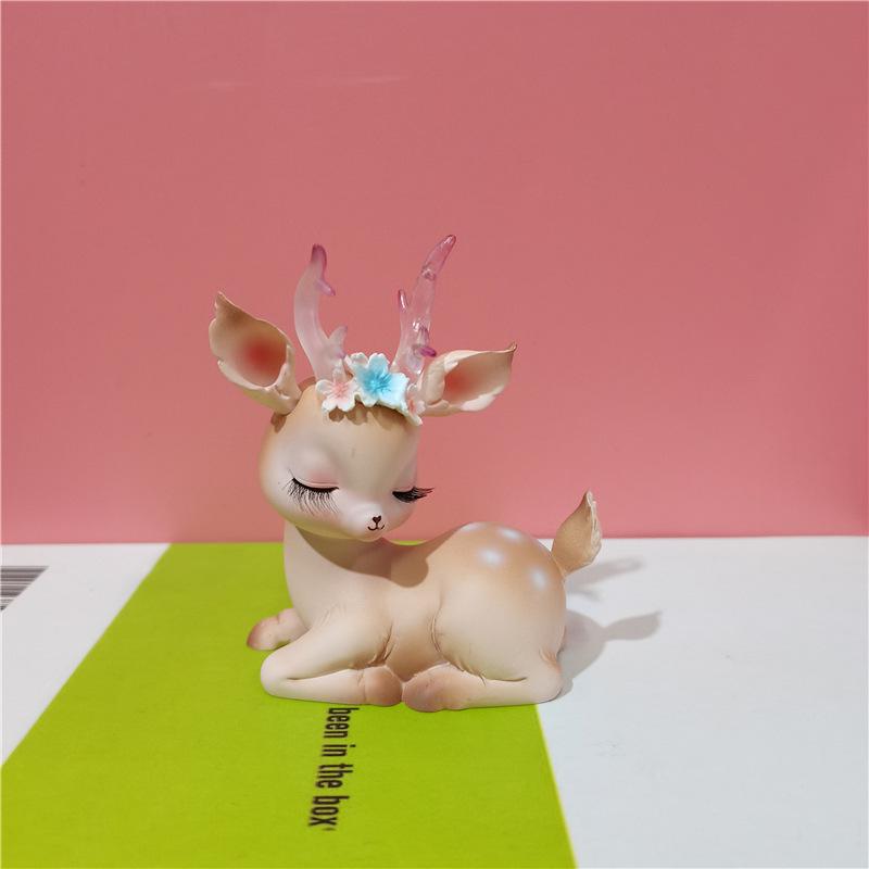 Huayun Little Deer Shaking Head Ornament for Car, Desktop, or Bedroom - Ideal Student Gift