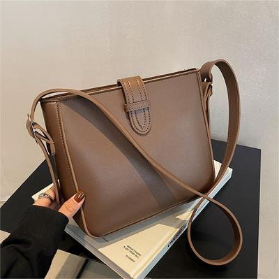 Premium Sense Large Capacity Bag Women's Fashion Simple Casual Bucket Bag Shoulder Bag