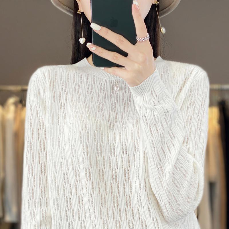 Round-neck Long-sleeved Women's Thin Loose Knitted Sweater, Exquisite Lantern-shaped Hollowed-out Knitted Top