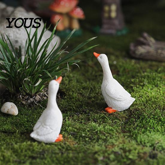 Weather Resistant Garden Decor Realistic Goose Ornament, Miniature Resin Figurine, Statue Yard Figurines for Outdoor Micro Landscape Bonsai Patio