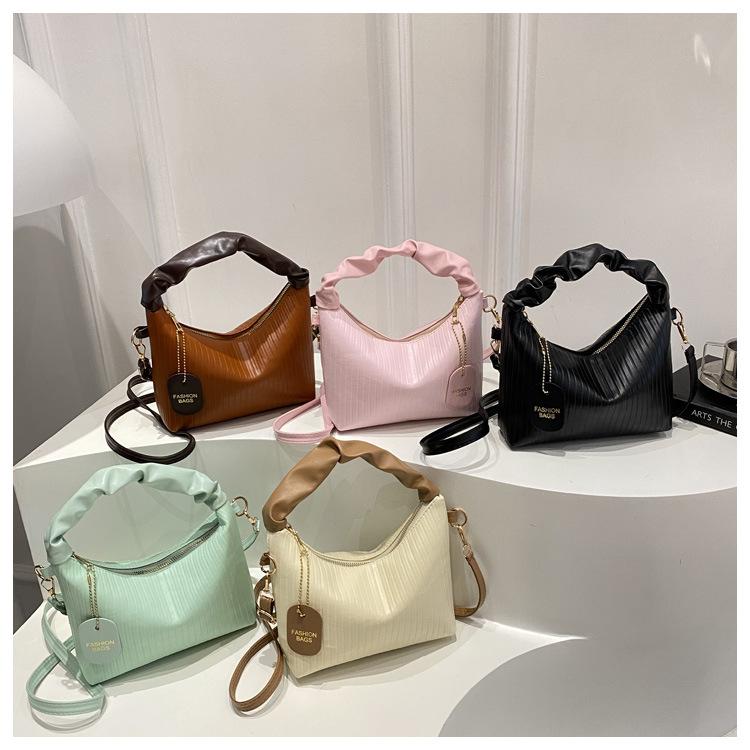 Korean version of niche pleated handbag bag women's 2025 new summer dopamine shoulder bag simple and versatile crossbody bag