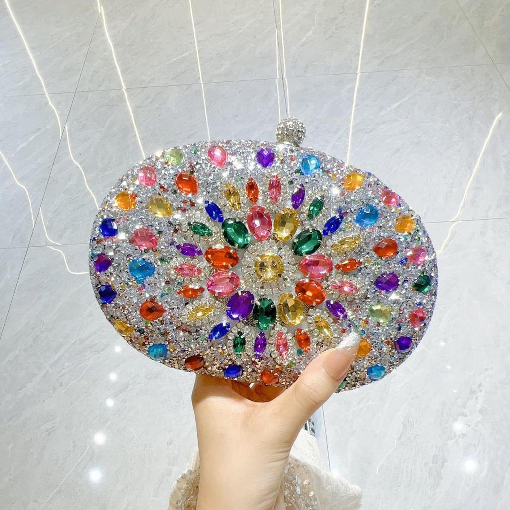 Europäische und amerikanische Retro-Clutch mit Diamanten: Elegante Prinzessinnen-Handtasche für Bar, KTV-Party oder Abendessen.