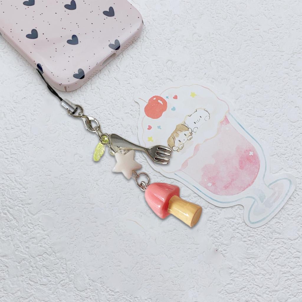 Vintage Mushroom Keychain Fashion Phone Pendant Hanging Ornament for Fashion Enthusiasts and Retro Style Followers