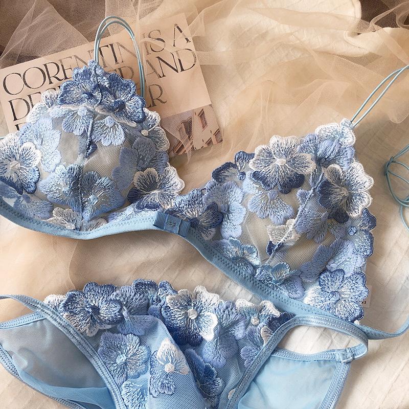 Frauen Sexy Dreieck Tasse Dessous Französisch Ultra Dünne Spitze Blumen Stickerei BH Set Junges Mädchen Gepolsterte Büstenhalter und Höschen Sets