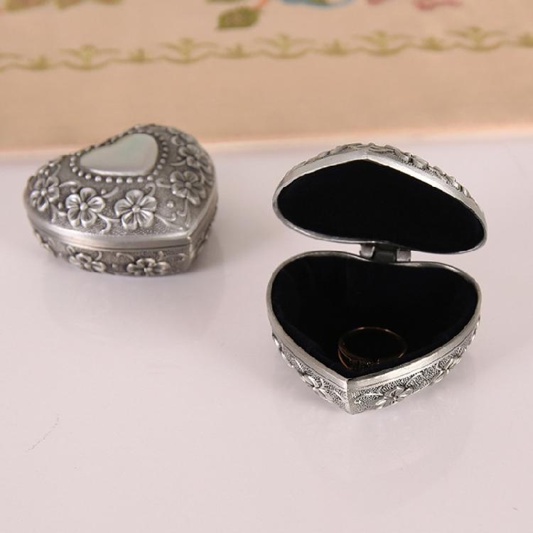 Metal Heart Shape Jewelry Box Ideal For Dresser Top Soft Lined Interior Scratch Prevention Effortless Closure
