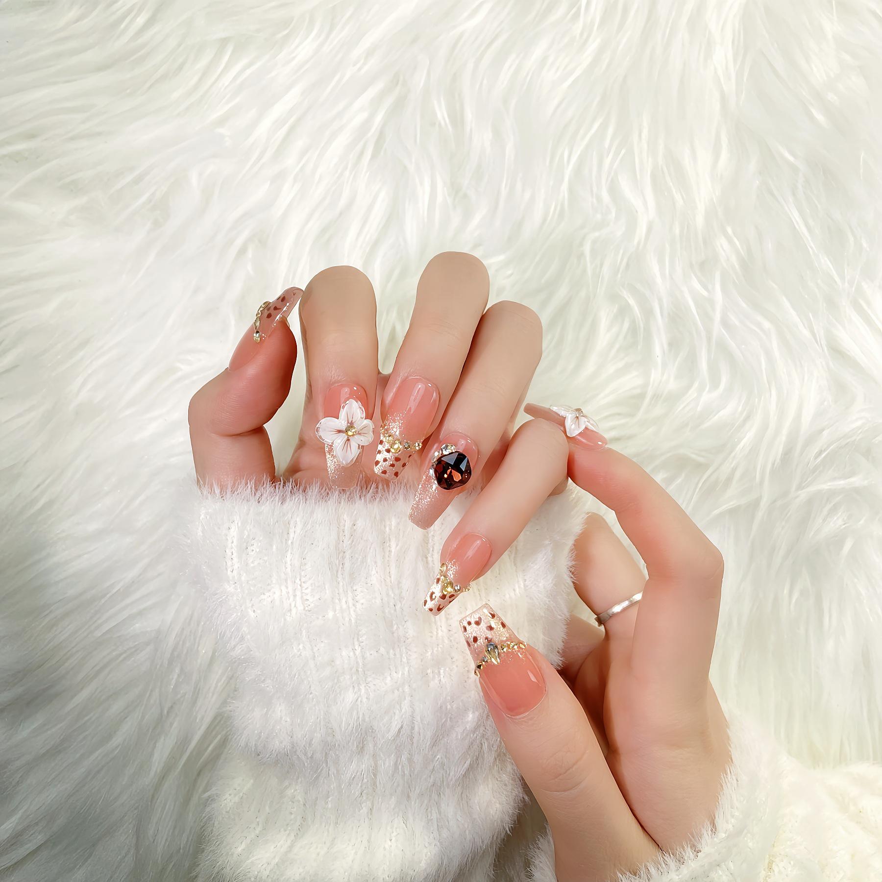 

Leopard Print Sheer Handmade Press-On Nails with 3D Flowers & Gold Foil – Sweet Girl Style, Exquisite Cat Eye Nail Art.