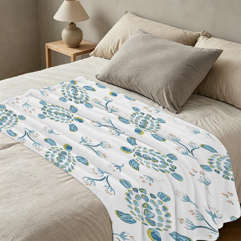 Lightweight Flannel Throw Blanket,Simple Floral Pattern, Soft & Cozy, Ideal for Home, Couch, Bedroom, Great for Christmas & Halloween