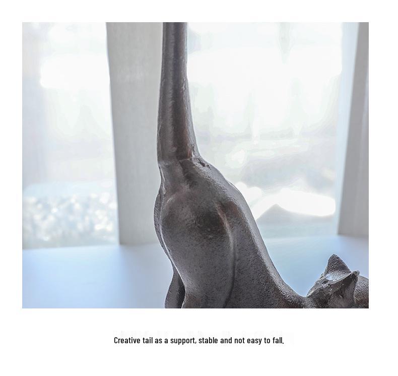 Nordic Cast Iron Cat Paper Towel Holder for Kitchen or Picnic