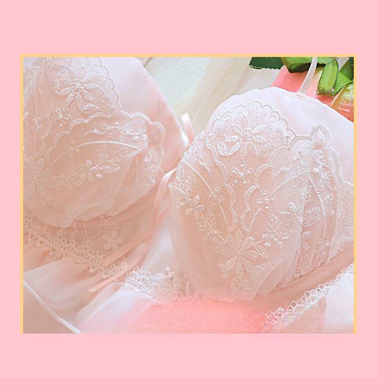 Girls Sweat Lace Bras Cute Push Up Bras Wireless Fashion Women's Underwear Brassiere Pink White Bras
