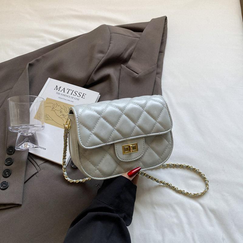 Popular chain spring and summer messenger bag women's fashion niche small square bag high-end diamond bag