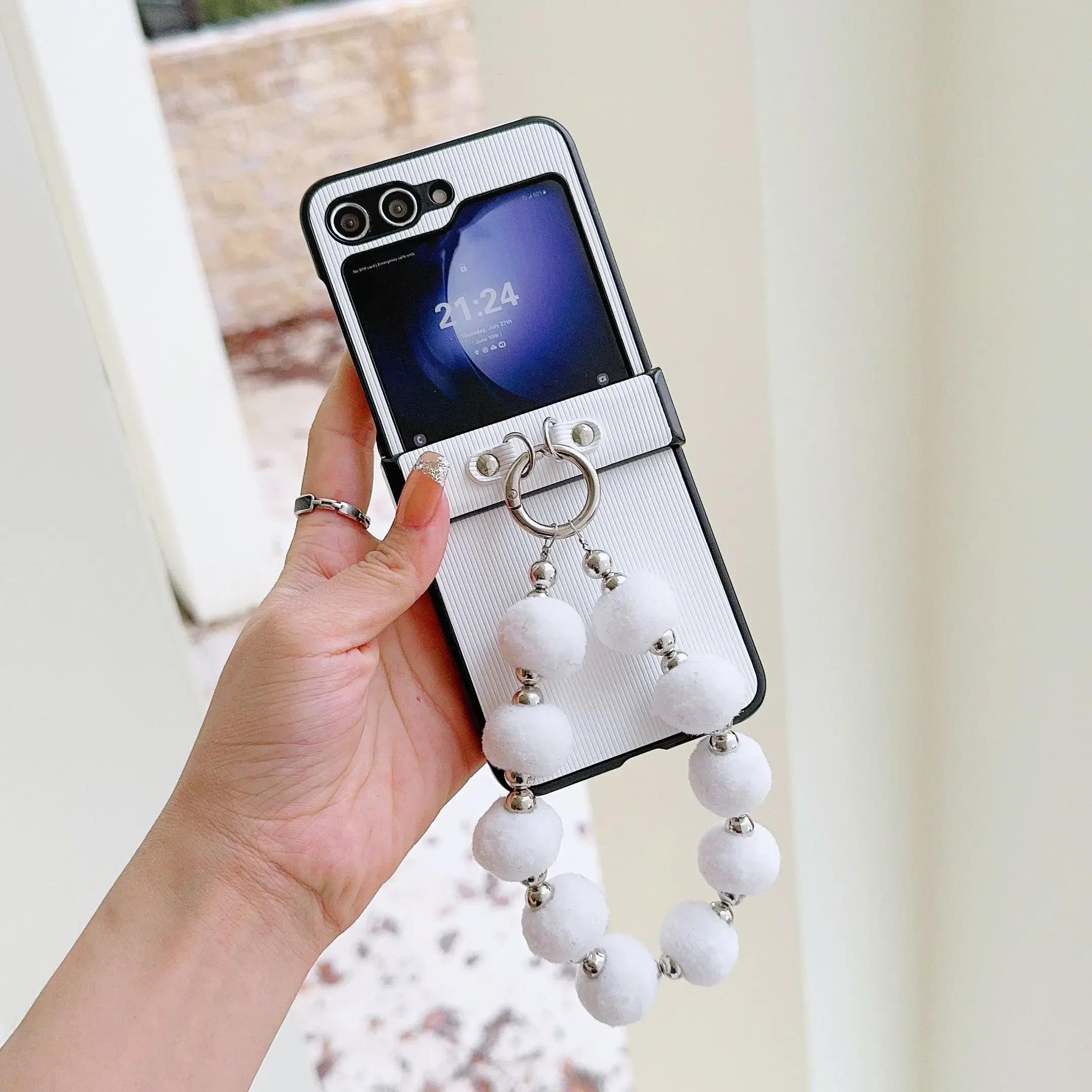 

Wrist Strap Cute Bobbles PU Leather Phone Case for Samsung Galaxy Z Flip 7 FE 6 5 4 3 5G Shockproof Hinge Protection Cover Galaxy Z Flip6