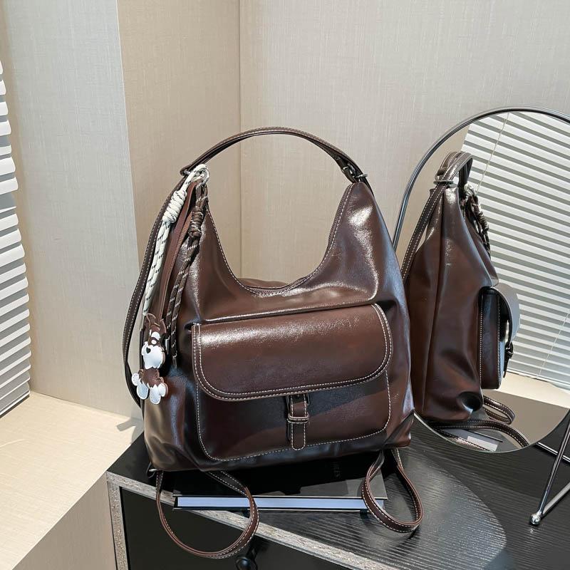 Niche retro large-capacity bag women's autumn and winter new commuter shoulder bag Maillard multi-purpose backpack