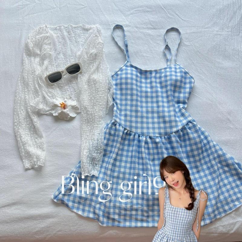 

Xiangxiang Princess Girl Small Fresh Plaid One-piece Belly Cover Slimming Pure Desire Style Conservative Vacation Bikini XL