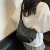 Nischen-Sportstil Knödeltasche Damen neue einfache Umhängetasche große Kapazität vielseitige Pendlertasche