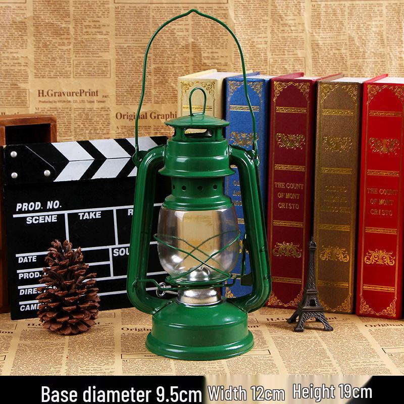 Retro Nostalgic Multi-Color Kerosene Horse Lamp - Portable Outdoor Camping & Decorative Lamp