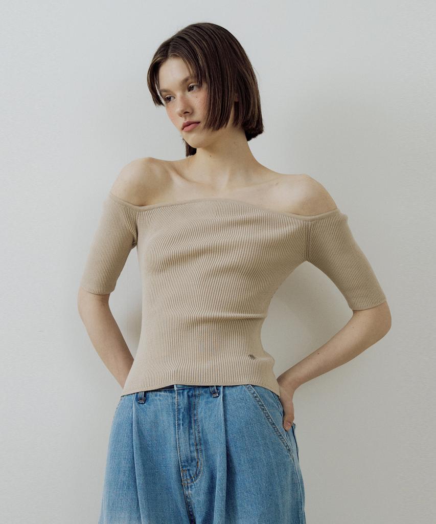LUCIR ZU Upper Lips Knit (Beige)
