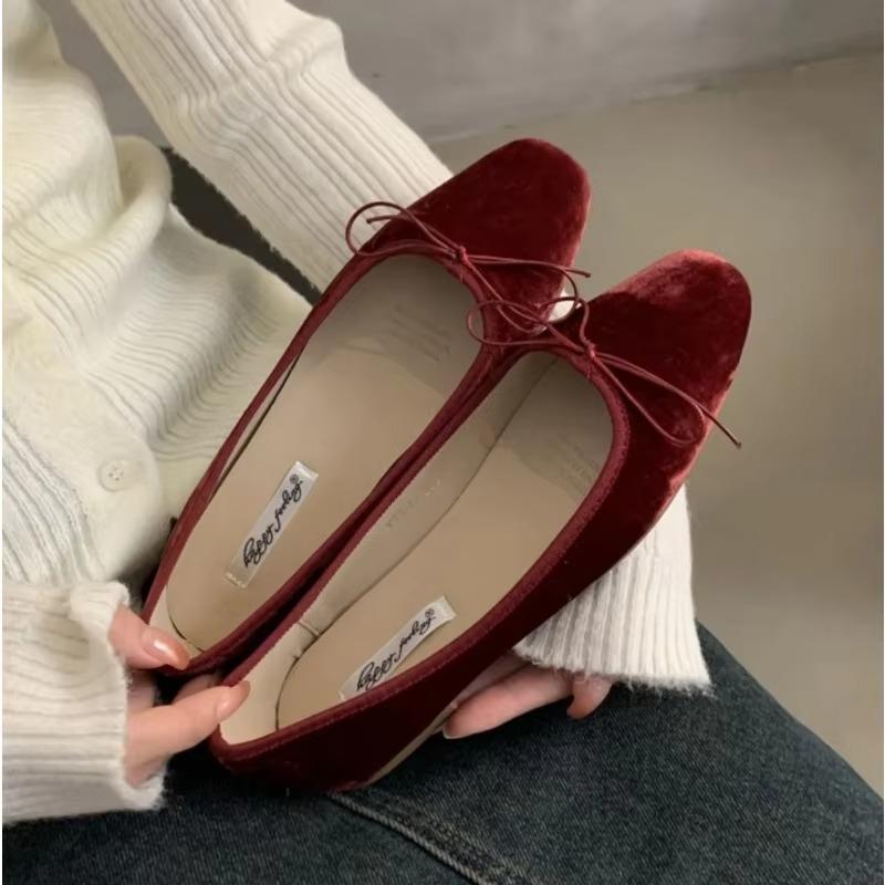 Elegant Velvet Ballerina Shoes Woman  Luxury Velour Ballet Flats Ladies Retro Round Toe Bowknot Shallow Loafers  In Red Green