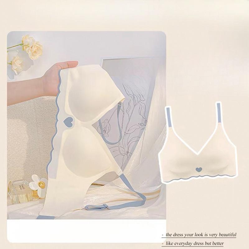 

Женская летняя тонкая модель, большая грудь показывает маленькую грудь, собирает, поддерживающее молоко, красивая спина без следов, нижнее белье S молочный белый