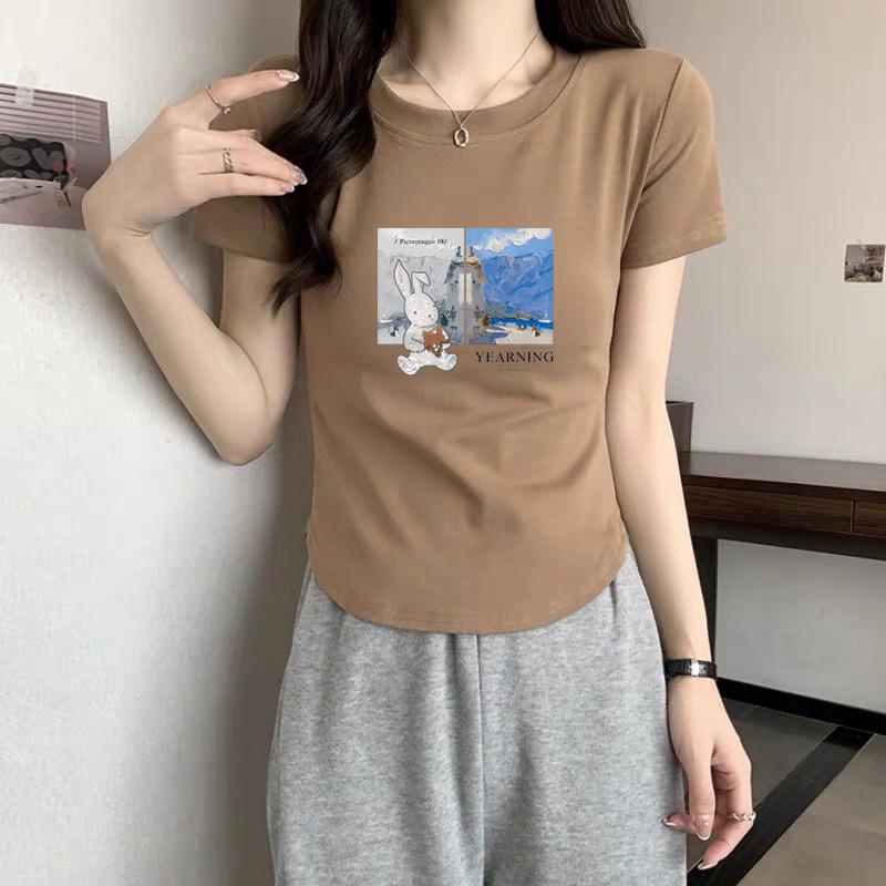 

Red short-sleeved front shoulder t-shirt women s 2025 new summer fashion foreign style Spice Girl short waist and thin top XXL