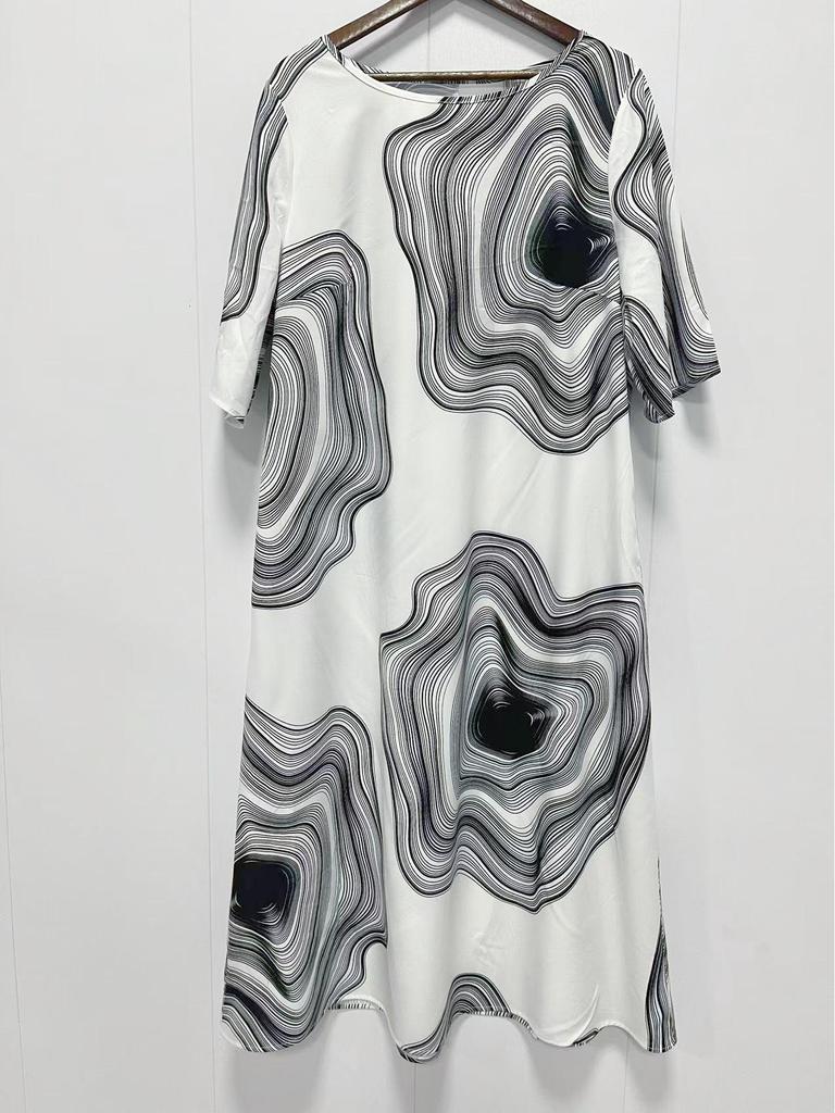 2025 European & American Plus Size Printed Summer Beach Dress: Women's Loose Mid-Length Holiday Style
