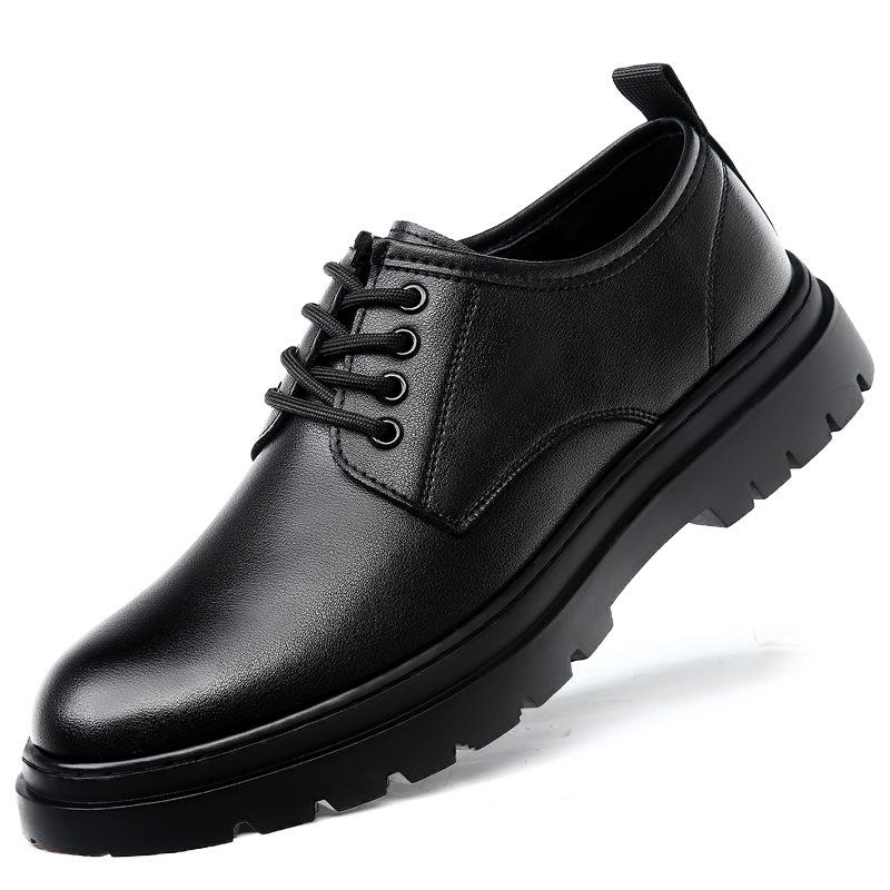 

Кожаные туфли мужские 2024 года лета новые универсальные повседневные туфли в британском стиле мужские полые дышащие туфли на толстой подошве 44