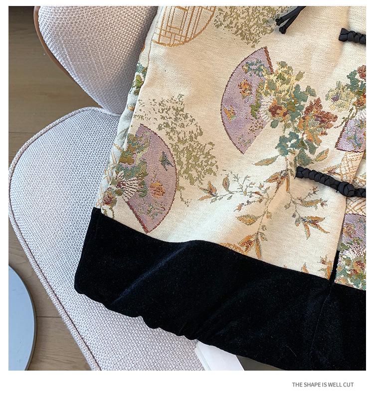 Retro Frog Button Jacquard Embroidery Vest for Middle-Aged Women - Spring/Autumn Styles