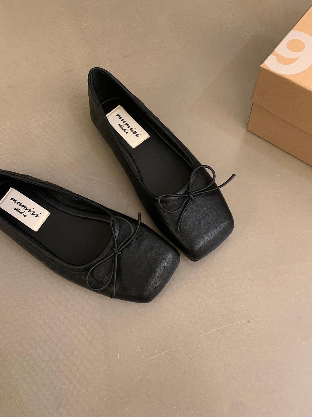 

Модные женские туфли на плоской подошве с нежным бантом в стиле ретро, корейская мода, элегантные туфли-лодочки с красным квадратным носком и шпильками, осенние туфли-лоферы, повседневная обувь 35 чёрный