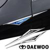 2 pezzi adesivi auto in lega 3D accessori auto accessorio per daewoo Adventra Aveo Damas Evanda Gentra Kalos LABO Lacetti