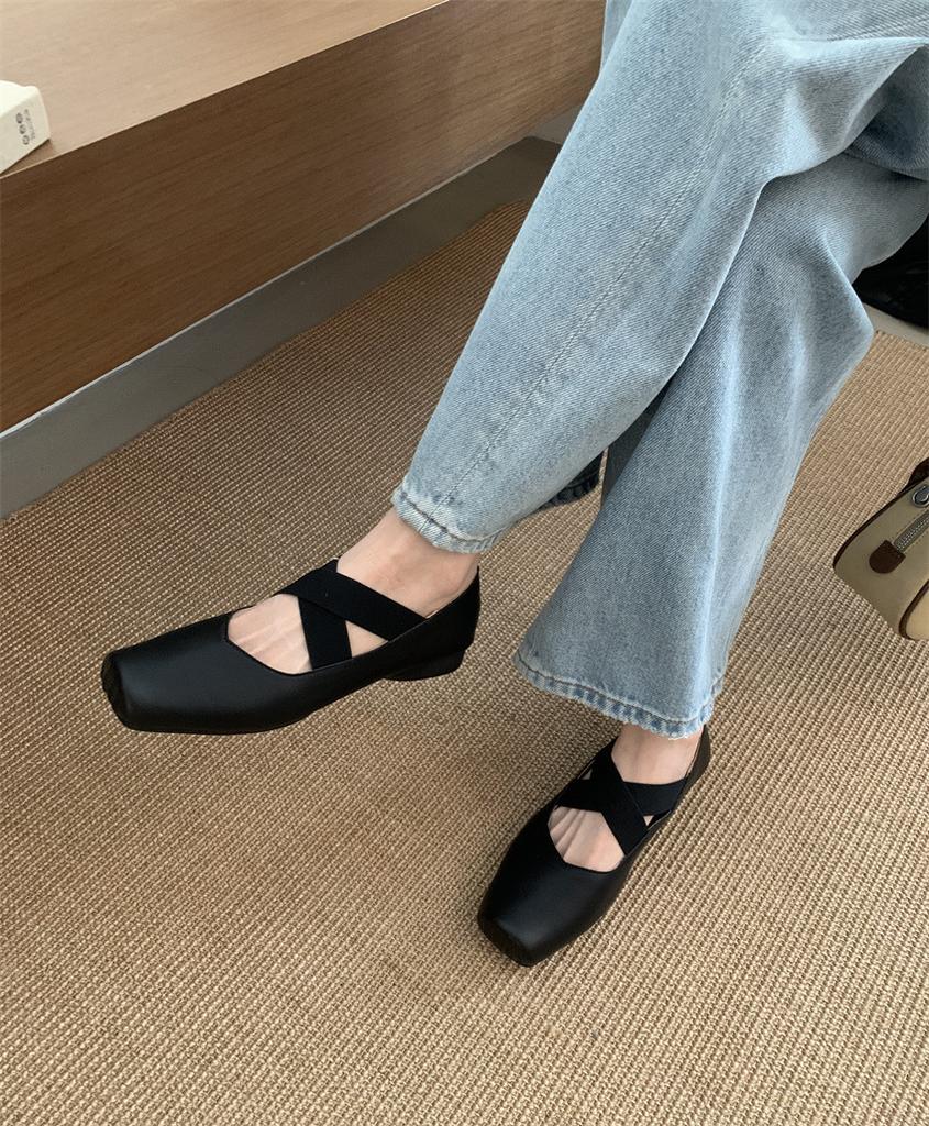 French Mary Jane shoes ballet shoes with skirt retro single shoes pig nose square head small leather shoes low heel fairy shoes