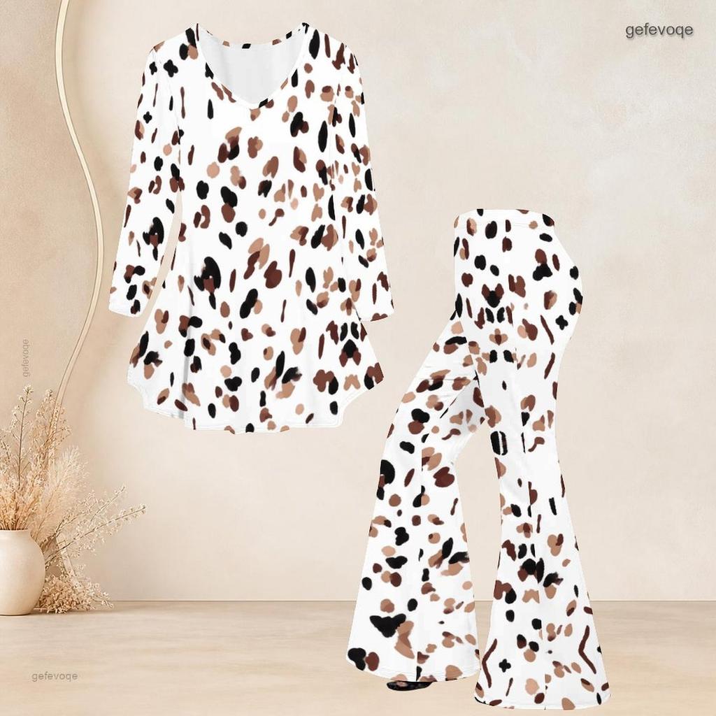 Women Plus Size Printed V Neck Three Quarter Sleeve Flared Top And Flared Pants Two Piece Set