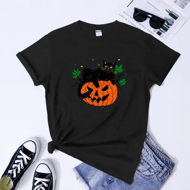 Retro Black Cat And Pumpkin Tshirt Women Autumn Spooky Season Holiday Top Tee Shirt Funny Halloween Party Tshirt