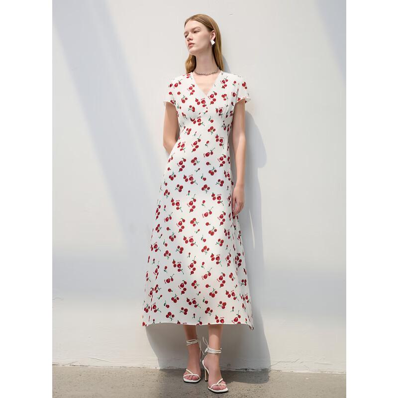 

Sancai 2025 Летнее платье с вишневым цветочным принтом, V-образным вырезом, А-силуэта, длинное S
