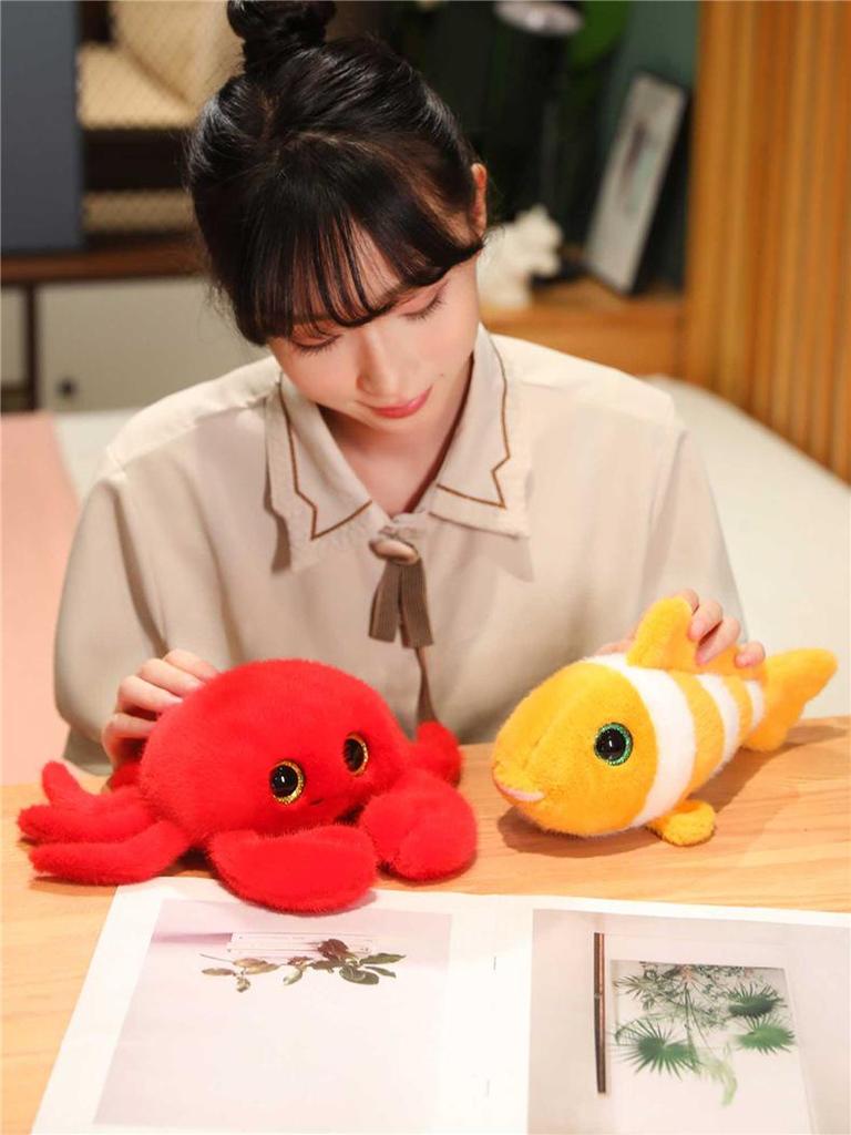 Marine Animal Plush Toys: Crab, Shark, Clownfish, Octopus - Aquarium Souvenirs & Claw Machine Prizes