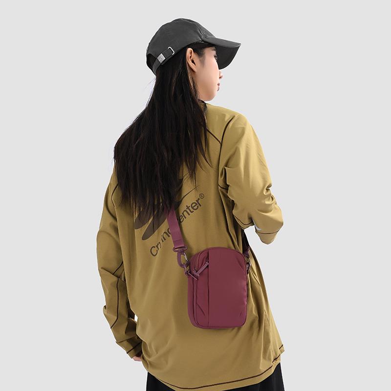 Lightweight Multifunctional Mobile Phone Bag Solid Color Shoulder Bag Crossbody Bag Commuter Nylon Bag