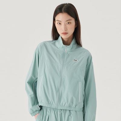 Functional Essential Semi Crop Windbreaker
