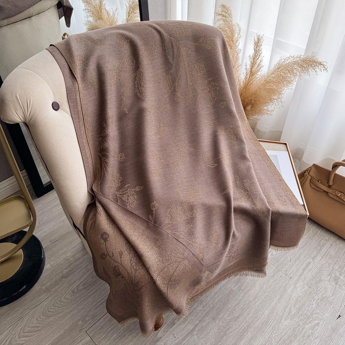 

Шарф с золотой нитью Женский осенний шарф высокого класса с мелким цветочным принтом из японского шелка Мягкий тонкий платок Головной платок 185*65 тёмно-рыжий