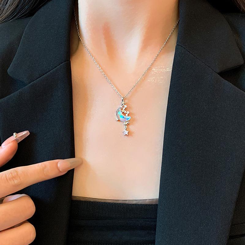 Cute Necklace for Best Friend and Simple and Girlfriend Birthday Gift Star River for Girls Collarbone Chain 1PC Light Luxury Unique