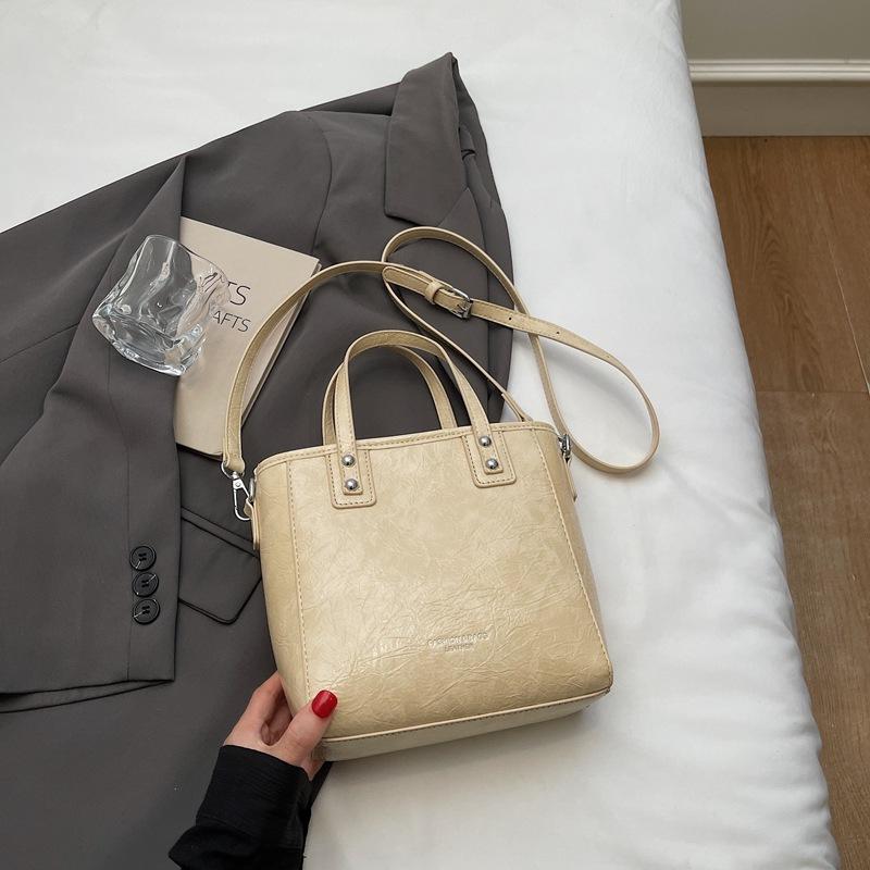 This Year's Popular Small Bag Women's  New Fashion Messenger Bag Portable Bucket Bag