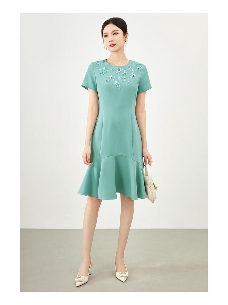 Sommer 2024 Besetztes Diamant Feminin Taillenbetontes Kleid