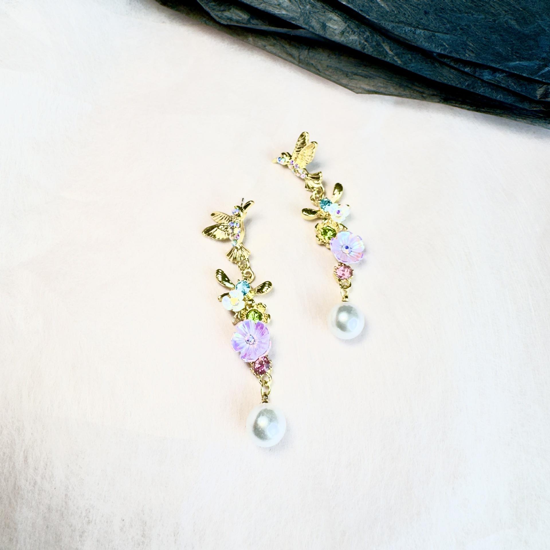 

Vintage Flower Long Earrings Exquisite Women Jewelry Elegant Trend Fashion Party Gifts Unique Accessories золотий