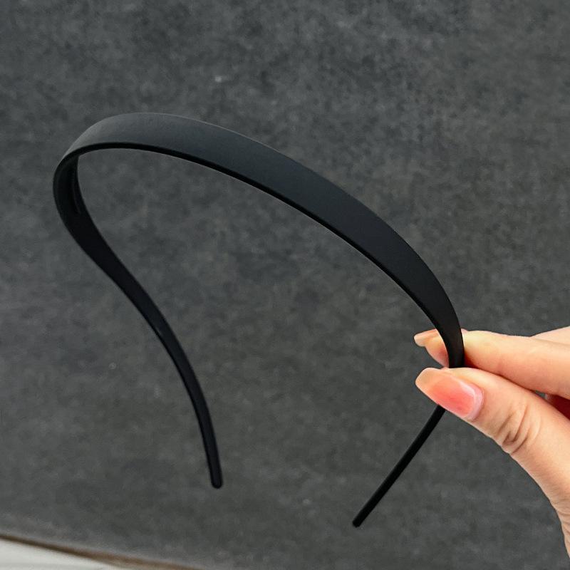 Minimalist Matte Headband, U-shaped Anti Slip Headband Suitable for Women, Fashionable Fully Matched Hair Accessory