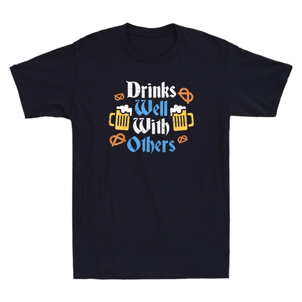 Drinks Well With Others Funny Oktoberfest Drinking Quote Vintage Unisex's T-Shirt