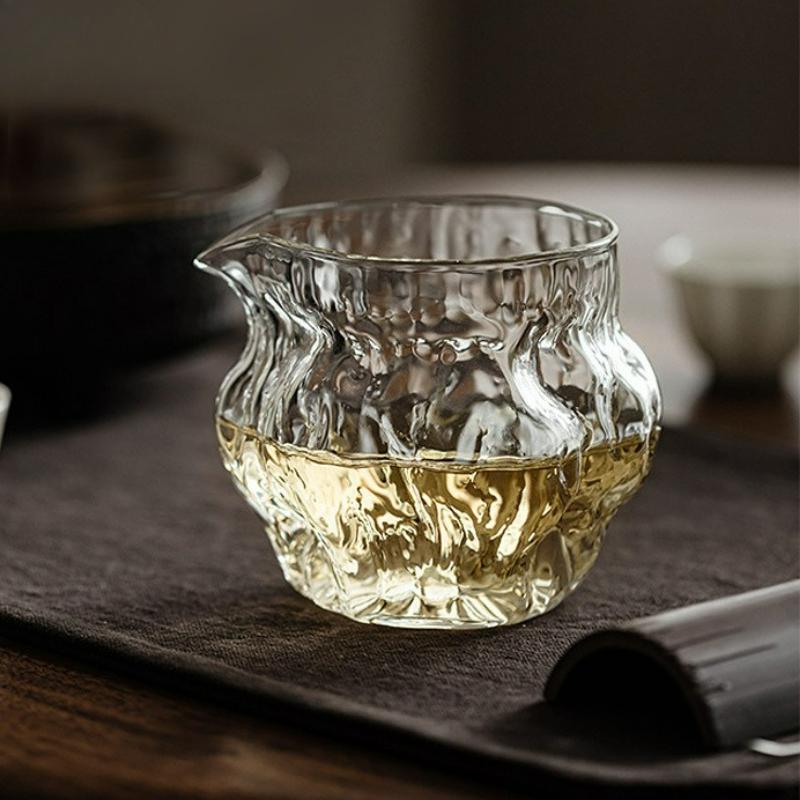 Japanese Style Glass Fair Cup Heat Resistant Kung Fu Chahai Creative Thickening Transparent Teacup Teaware Accessories 280ML