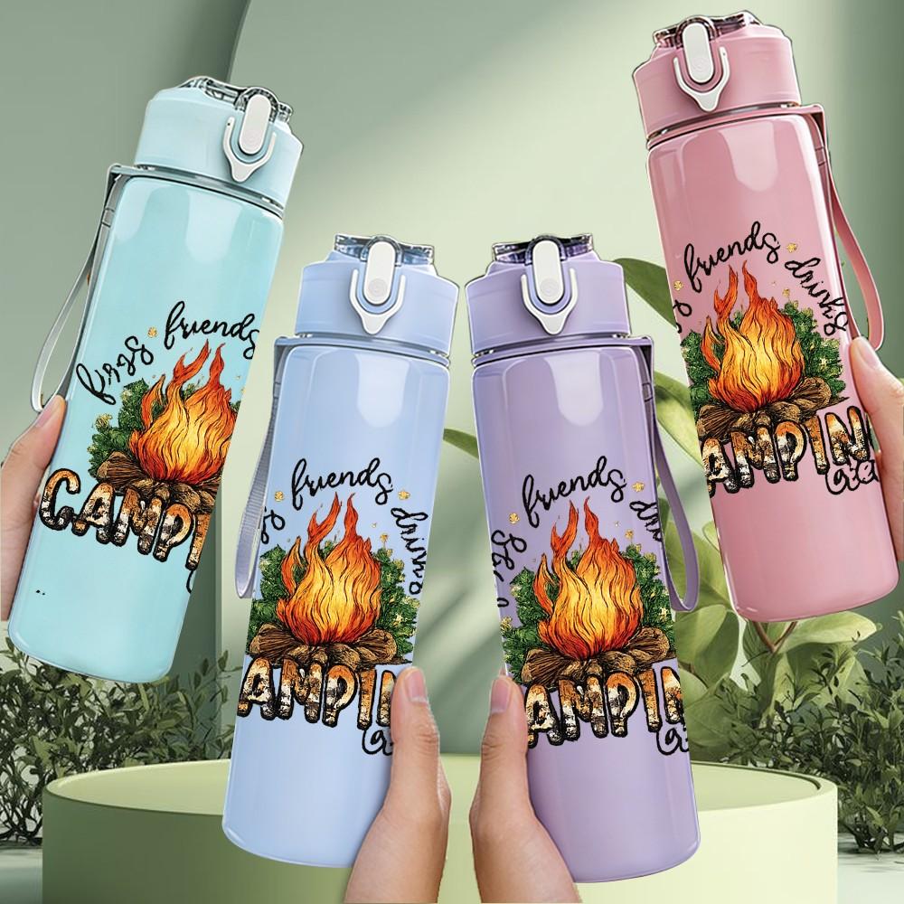 1PC Campfire Camping Scene Print 750ml Color Plastic Sports Water Bottle Leakproof Flip Straw Lid Suitable for Sports Office Home Use