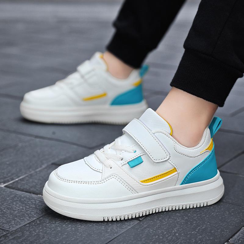 Kids' White Leather Skate Shoes for Boys - Comfortable Casual Footwear for Primary and Big Kids