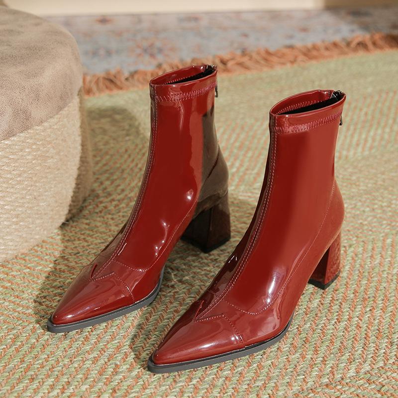 Winter Lackleder Reißverschluss hinten rutschfeste Damen vielseitige Stiefel zeigen Füße, kleine hohe Absätze, dicke Absätze, spitze Stiefeletten, weich und leicht custo